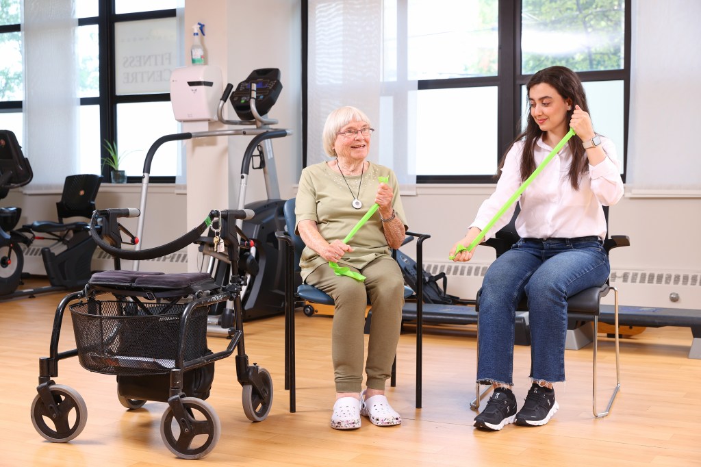 Resident-, family-, and staff-identified goals for rehabilitation of long-term care residents with dementia: a qualitative&nbsp;study